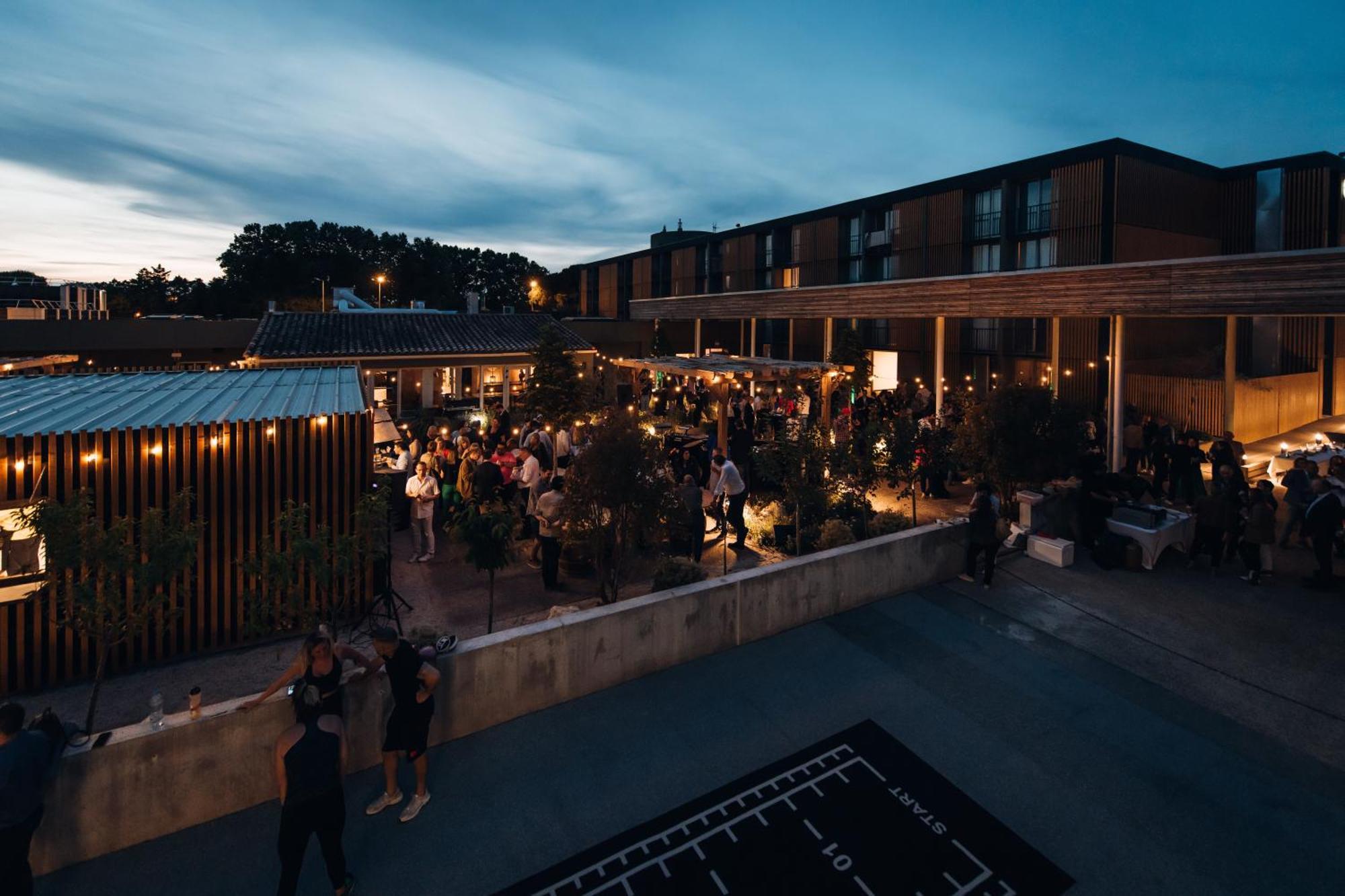 Cowool Avignon Aparthotel Exterior photo